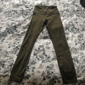 WunderUnder Lululemon Leggings